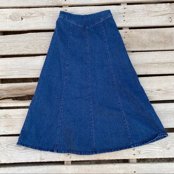 Chadwicks woman blue denim skirt petite 2P - Picture 2 of 5